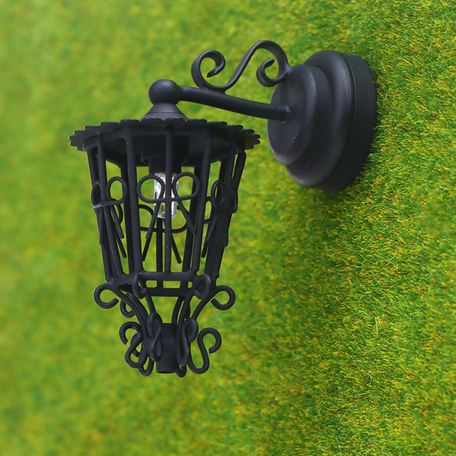 Lampada da parete in miniatura scavata 1/12 in metallo nero lampada da parete per case delle bambole soggiorno corridoio giardino scena decorazione