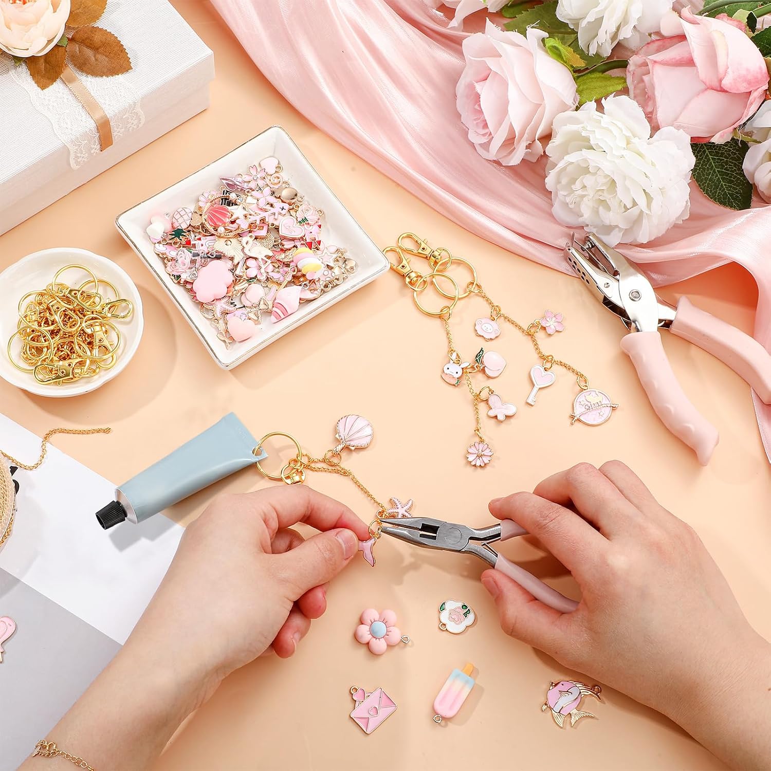 VioraWhite 213 Pcs Valentines Lip Gloss Keychain Making Kit 100 Pink Enamel Charms 32.81 ft Gold Chains for Galentines DIY Crafts Women(Elegant) - Image 4