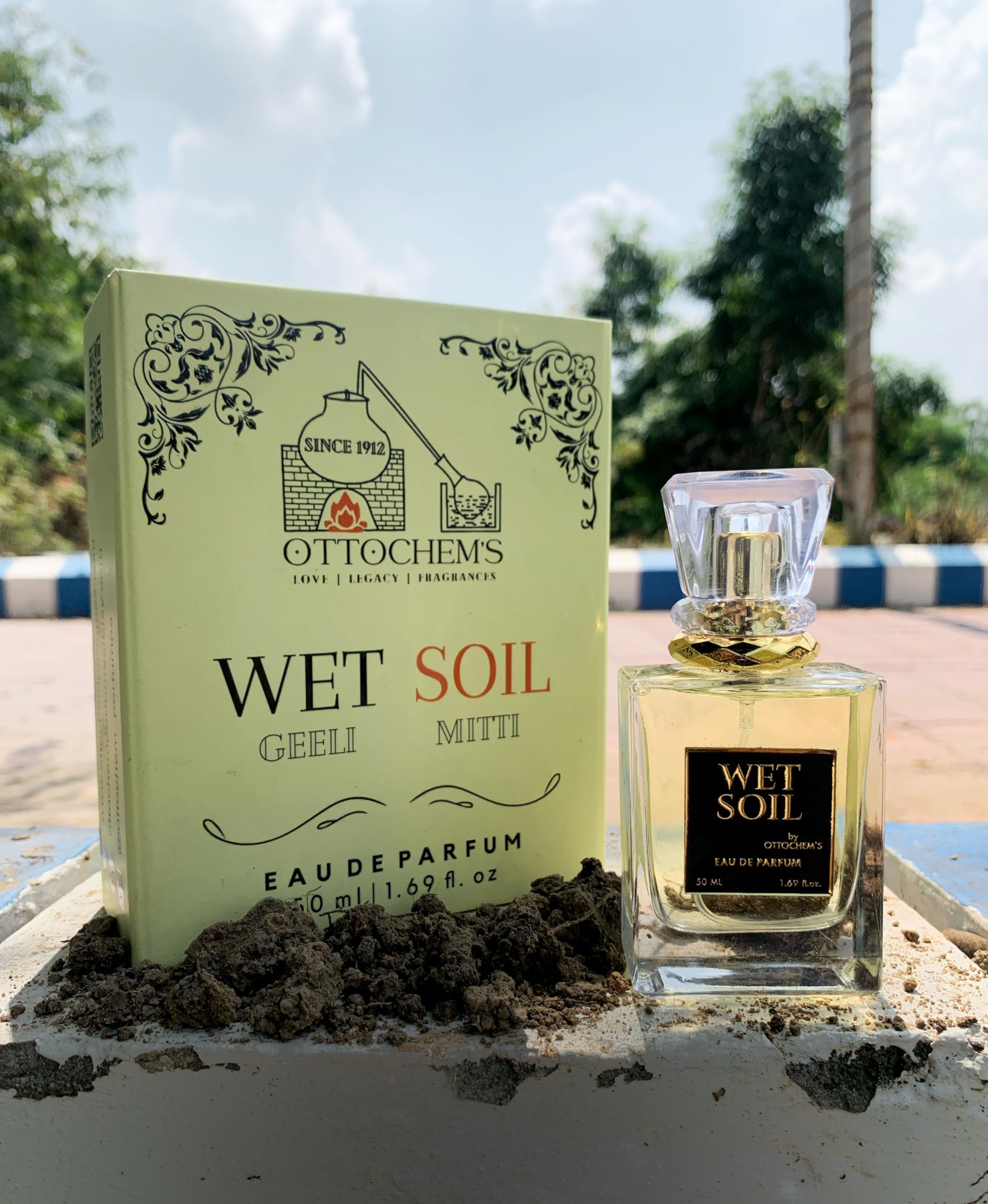 Wet Soil | Geeli Mitti | Petrichor | Eau de Parfum | Earthy | Fresh | The Smell of Monsoon Rain | Natural Fragrance Perfume Spray | 50 ML | Best Gift For Loved Ones | by Ottochem Perfumes