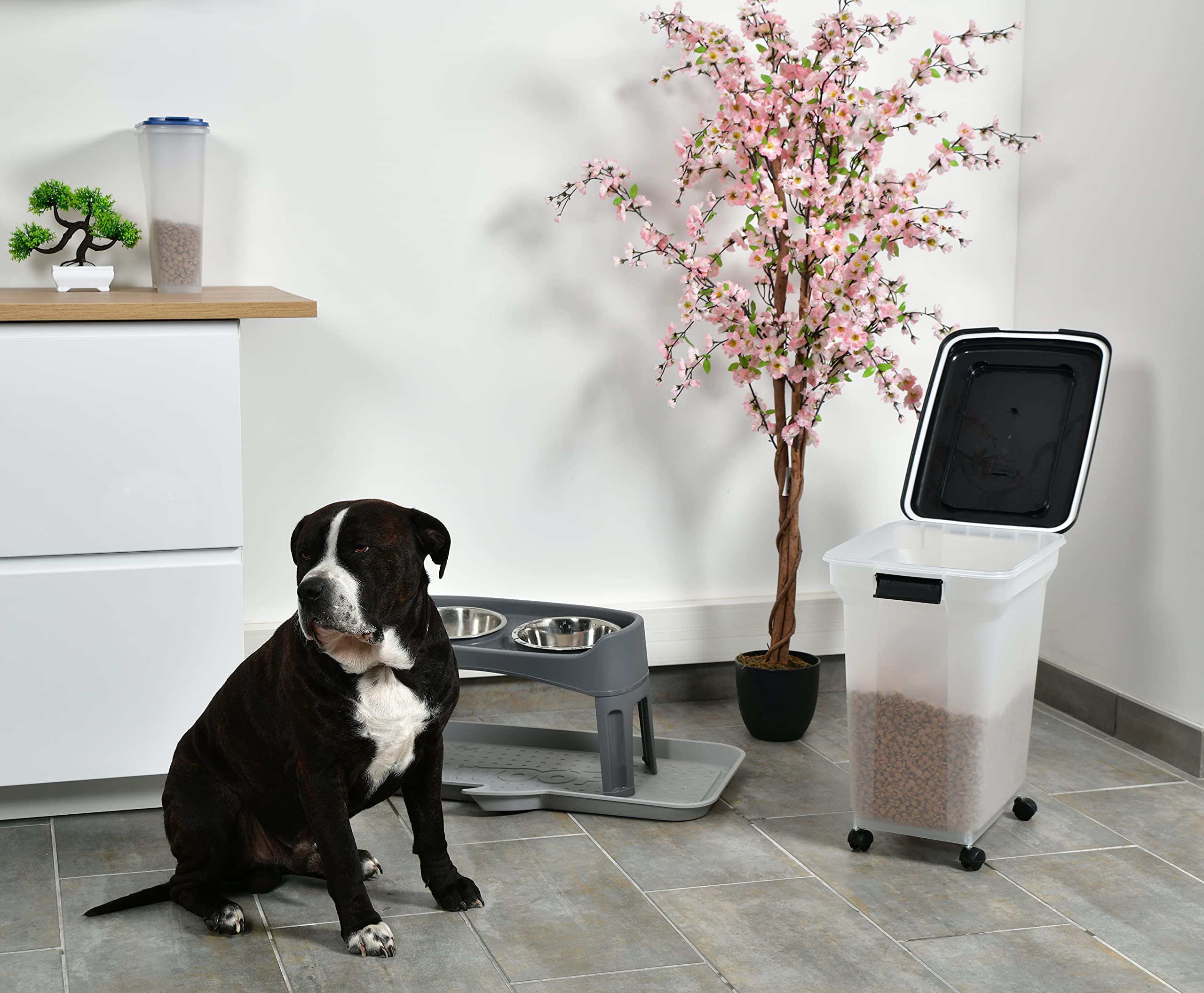 Iris Ohyama, Pet Food Storage Container 45 L for 15 kg, FlipUp Lid