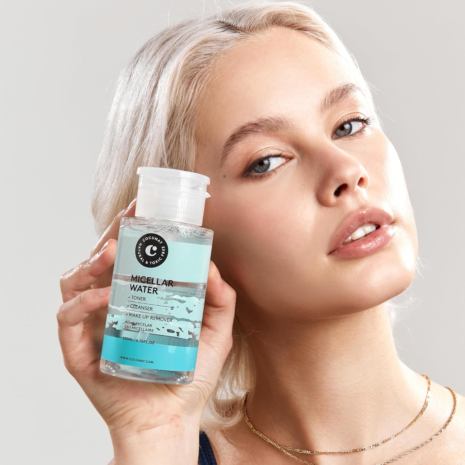 COCUNAT | Micellar Water 3-in-1 | Cleans, Tones and Removes Make-Up | Made with Aloe Vera & Lavender | All Skin Types | Silicone-Free & Paraben-Free | 200 ml - Image 3