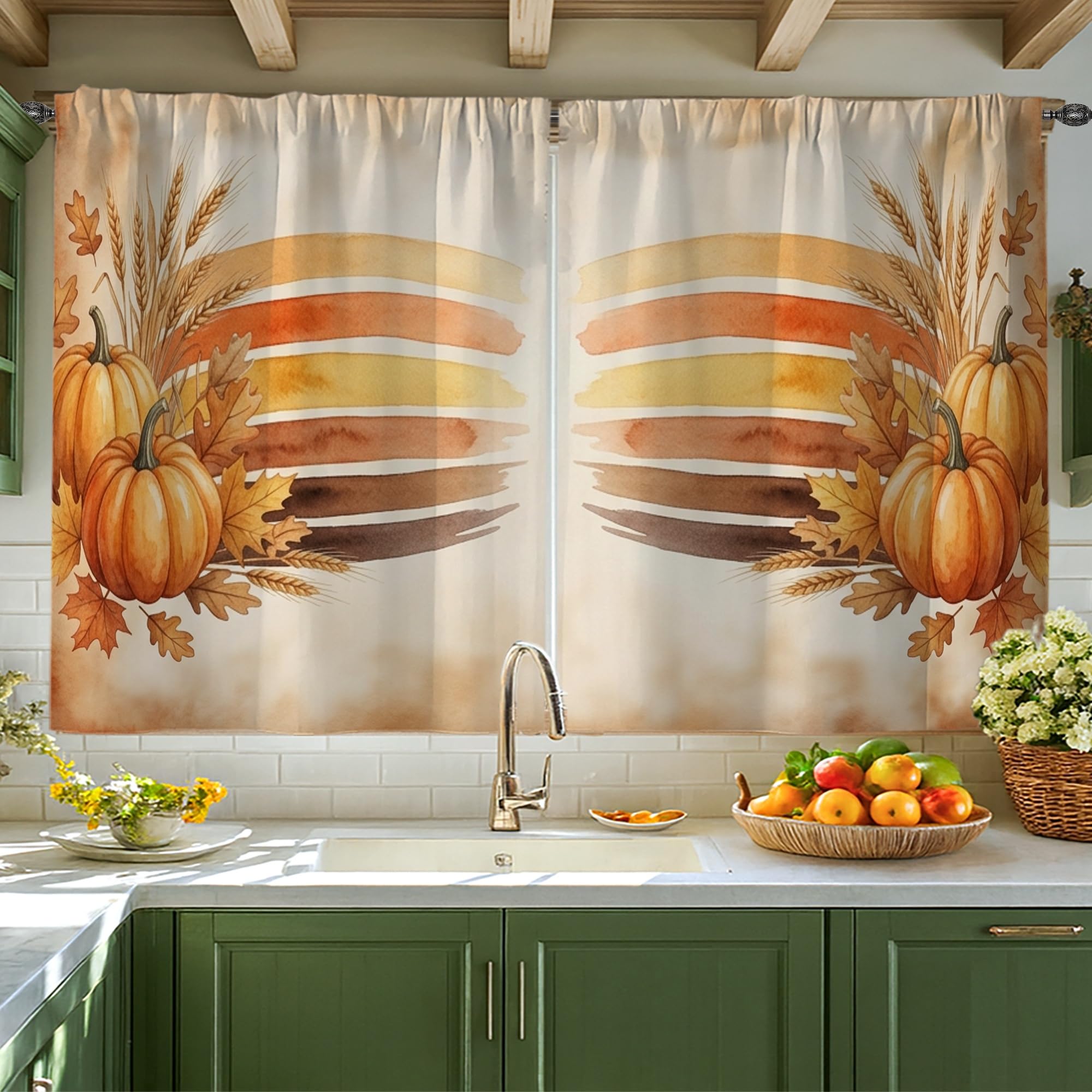 Rideaux citrouilles orange pour réchauffer le coin évier et le petit déjeuner