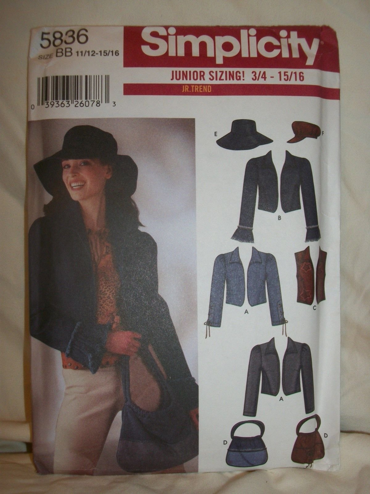 Simplicity 5836 taille BB patron de couture pour tenues de week-end