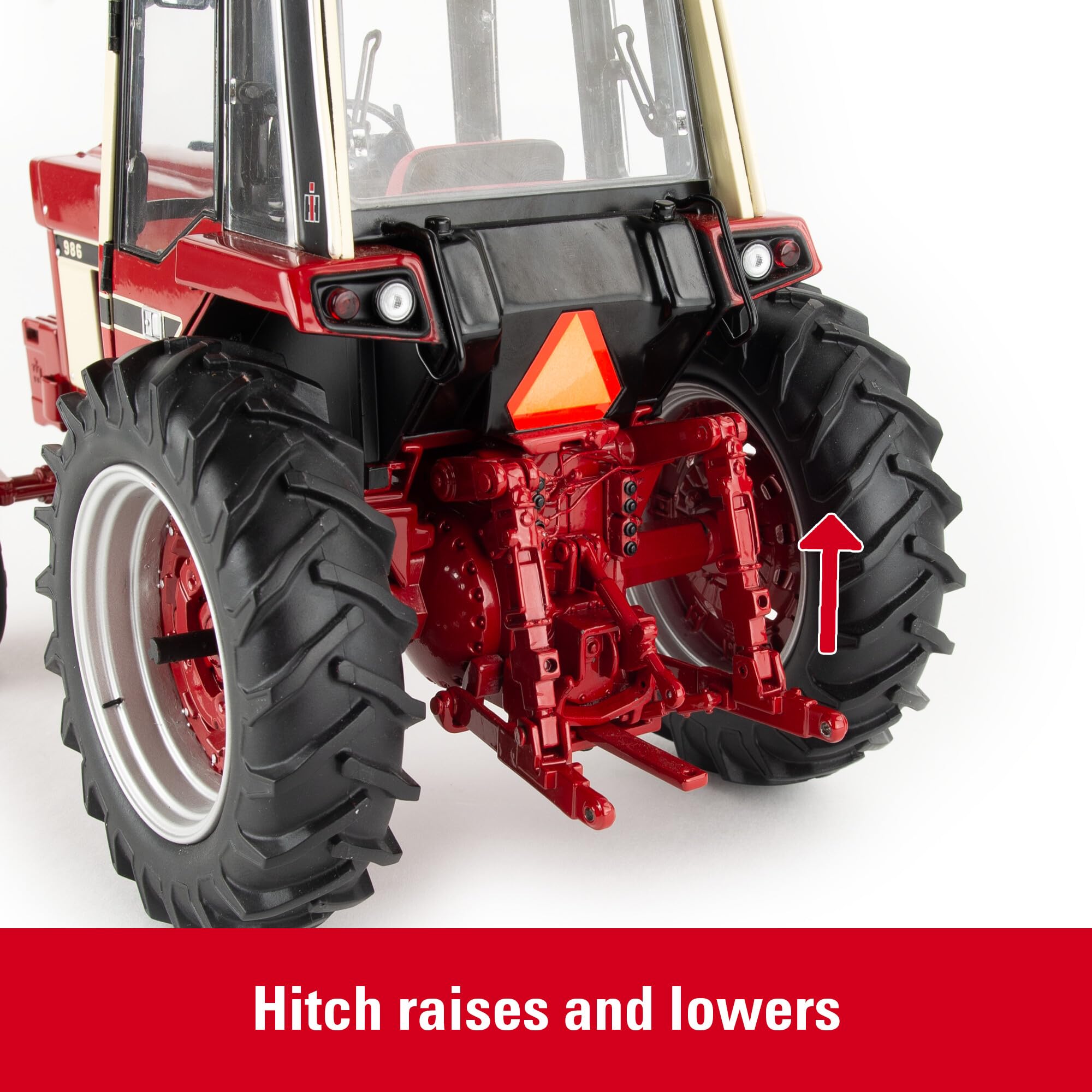 Amazon.com: ERTL 1/16 International Harvester 986 with Cab & 720