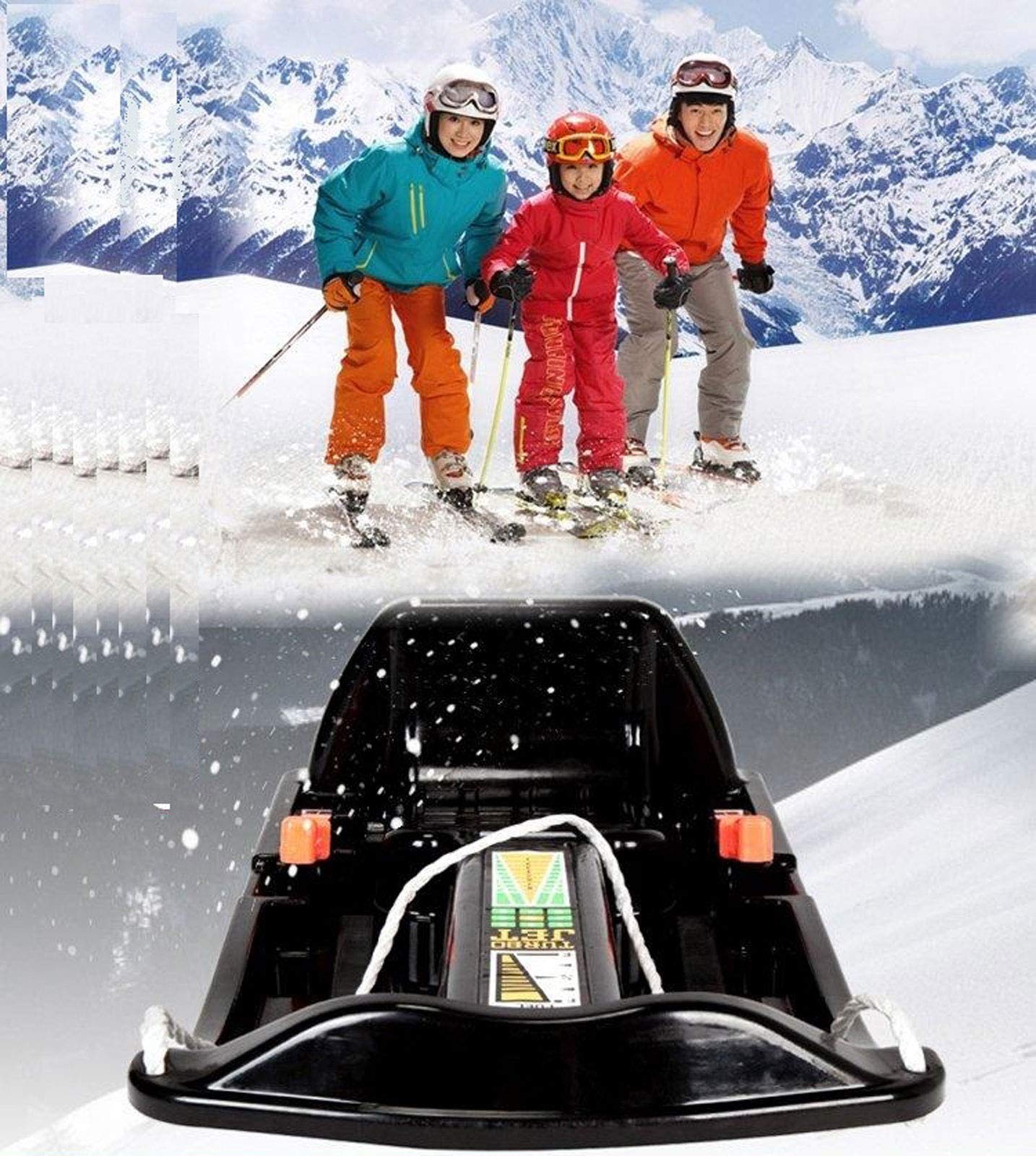 Twee Jonge Geitjes Hebben Samen Pretzitting Op Het Ijs En Het Spelen Met Een Sneeuwslee Duidelijke De Winterdag Image125895775