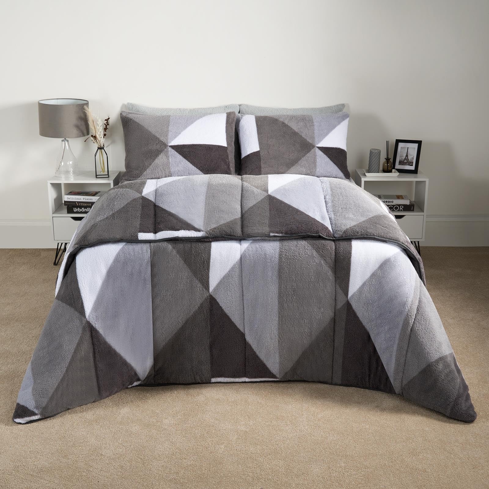 OHS Teddy Fleece 10.5 Coverless Double Duvet, Reversible Duvet Double Washable Coverless Travel Camping Soft Warm Comfy Bed Set with Pillowcases, Grey Geo