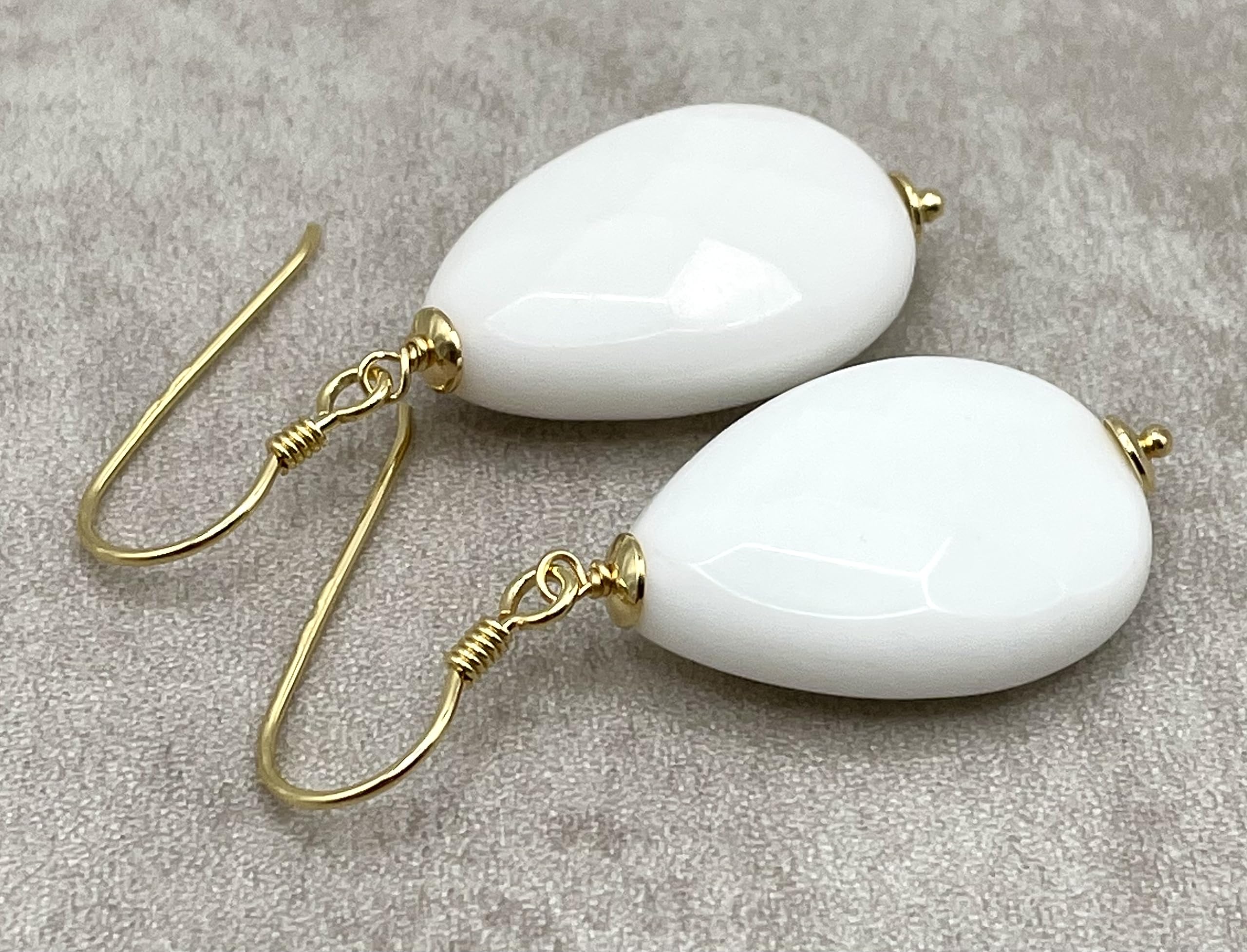 Pendientes de Agata Blanca, Vermeil 24 K, Made in Italy, Joyas Artesanales de Piedras Naturales, Regalo para Mujeres