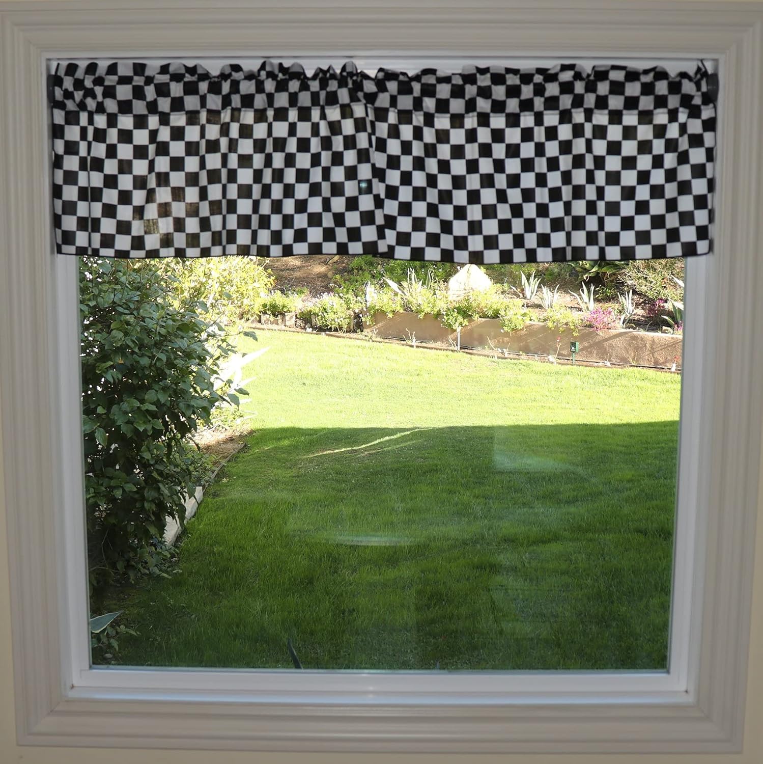 lovemyfabric Poly Cotton Checker Board/Race Flag/Chess Board Print Bedroom Kitchen Bathroom Classroom Diner Curtain Valance Window Treatment/Window Decor 58" Wide (32" Tall, 2 Inch Check Black)