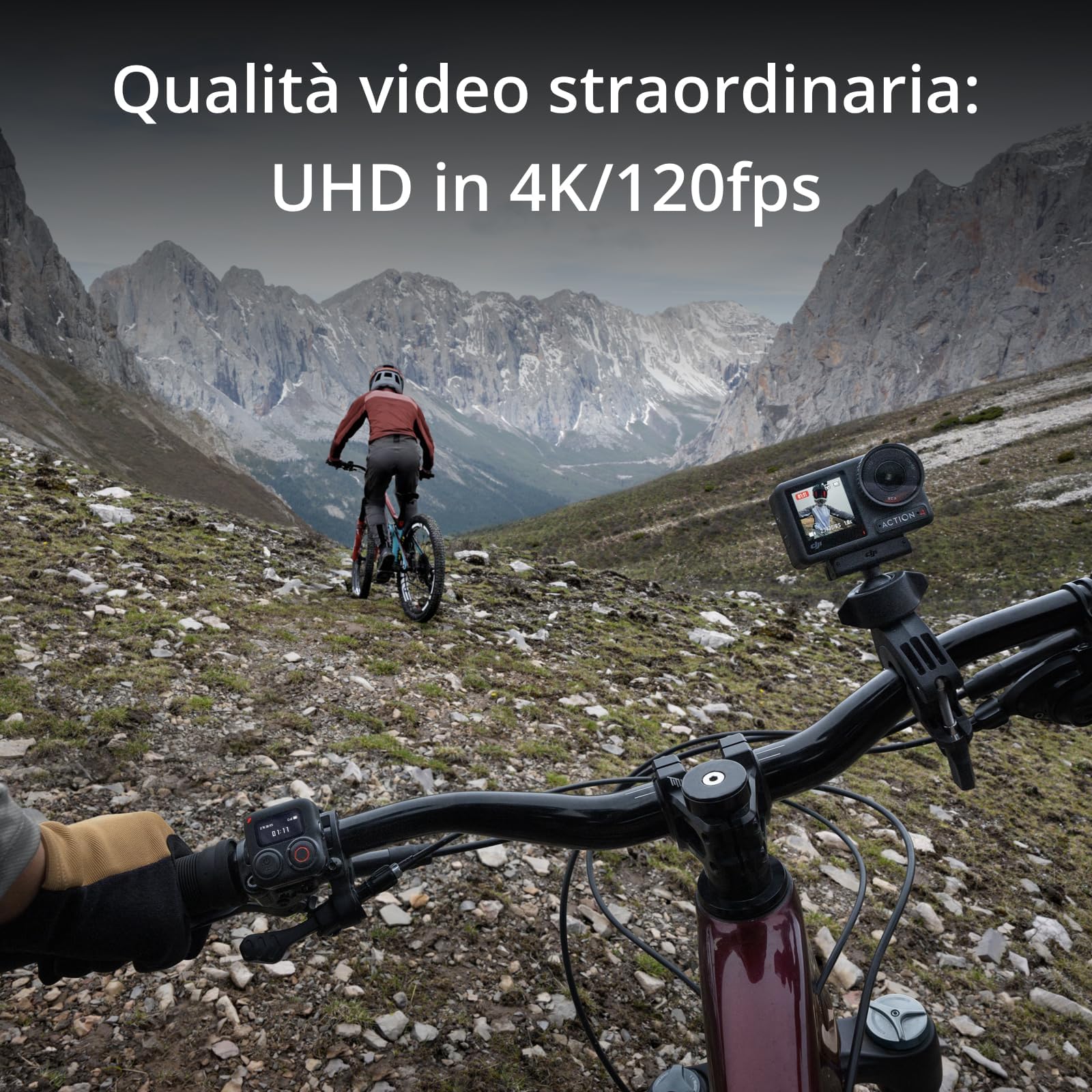 DJI Osmo Action 4 Combo Essenziale - Action cam impermeabile 4K/120fps con sensore 1/1.3”, macchina fotografica subacquea,incredibili immagini con scarsa illuminazione,prestazioni cromatiche a 10 bit