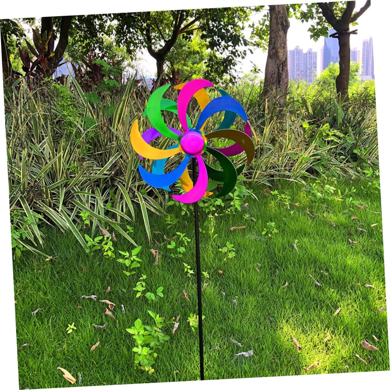 Toyvian Bunte Windmühlendekoration mit Steckstab aus Eisen, 1 Stück | Außendeko für Garten und Terrasse, Farbiges Design, für Kinder und Erwachsene