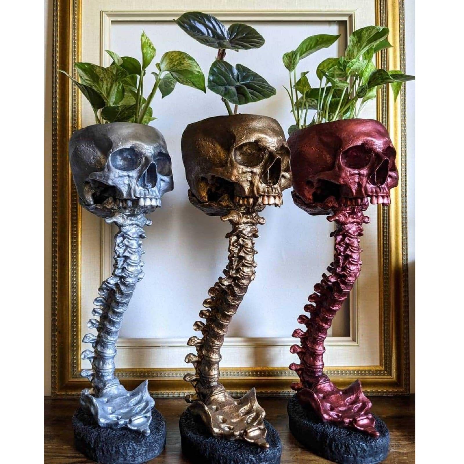 Kunstharz-Totenkopf-Übertopf Mit Rückenständer – 30x15x14 Cm – Schwarz, Rot, Silber Erhältlich – Gothic-Deko Für Innen & Außen