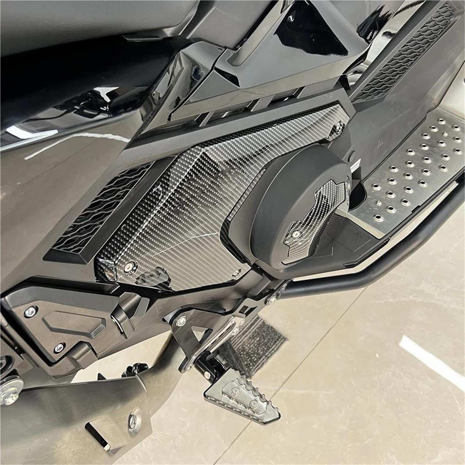 Cubierta del Asiento Trasero Panel De Marco Lateral Motocicleta Protector Carenado Cubiertas Laterales Tanque Motor Paneles para X-ADV 750 2021-2026 Trasero Carenado de Capó(Carbon C)