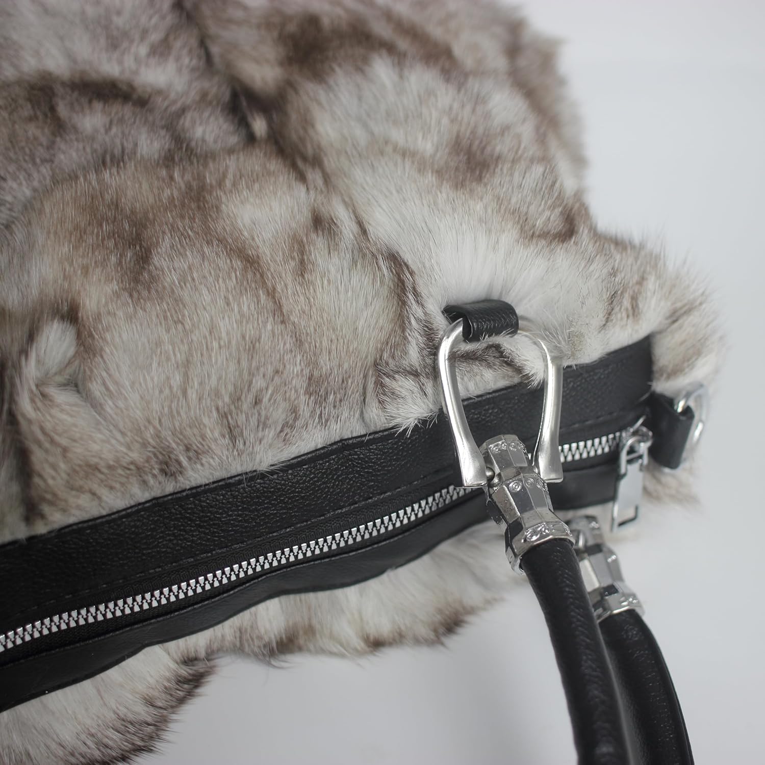 Fosrion Women's Large Genuine Fox Fur Handbag – Spacious, Luxurious Design with Nylon Lining - Image 8