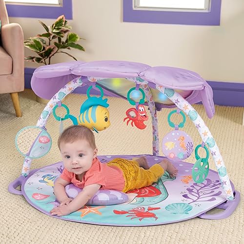 Miniatura 9 de Bright Starts Disney Baby La Sirenita Twinkle Trove - Juguete musical iluminado para bebé con almohada para el tiempo boca abajo, recién nacido +