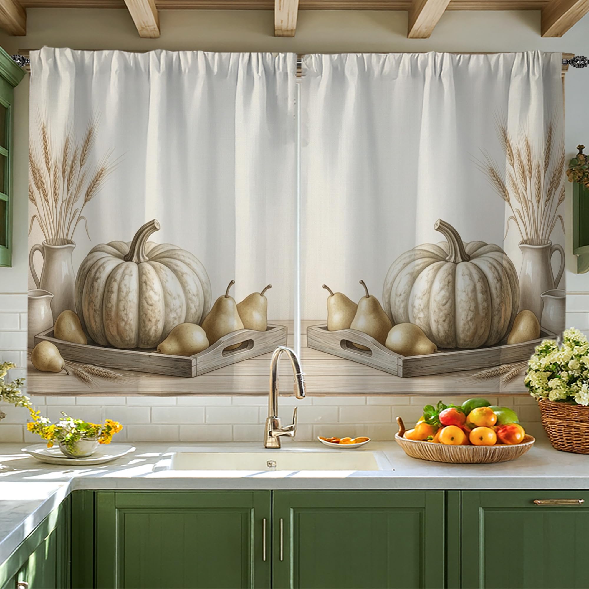 Rideaux courts de style rustique pour habiller une petite fenêtre sans perdre de lumière