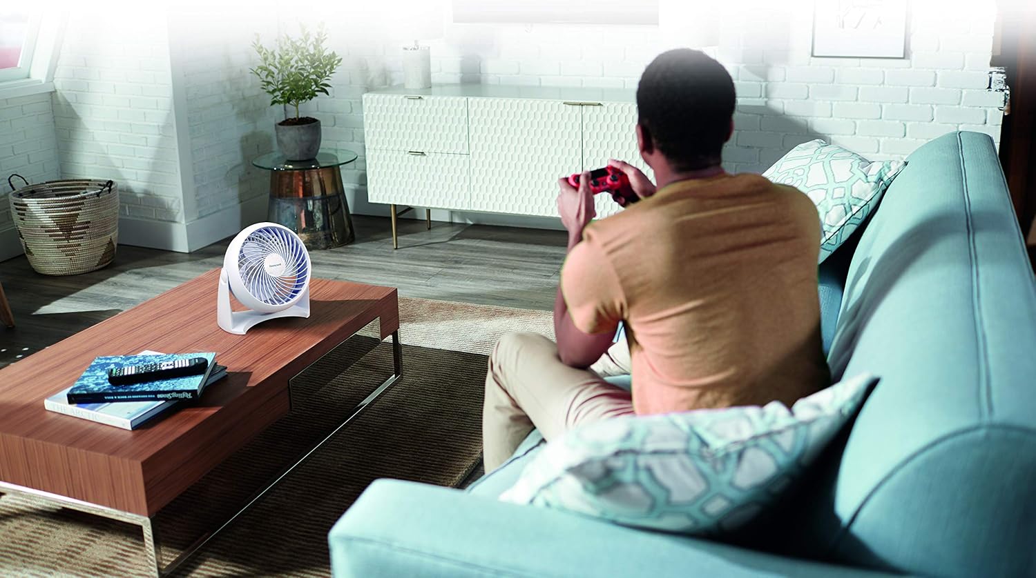 Honeywell HT-904 TurboForce Tabletop Air Circulator Fan, Small, White – Quiet Personal Fan for Home or Office, 3 Speeds and 90 Degree Pivoting Head