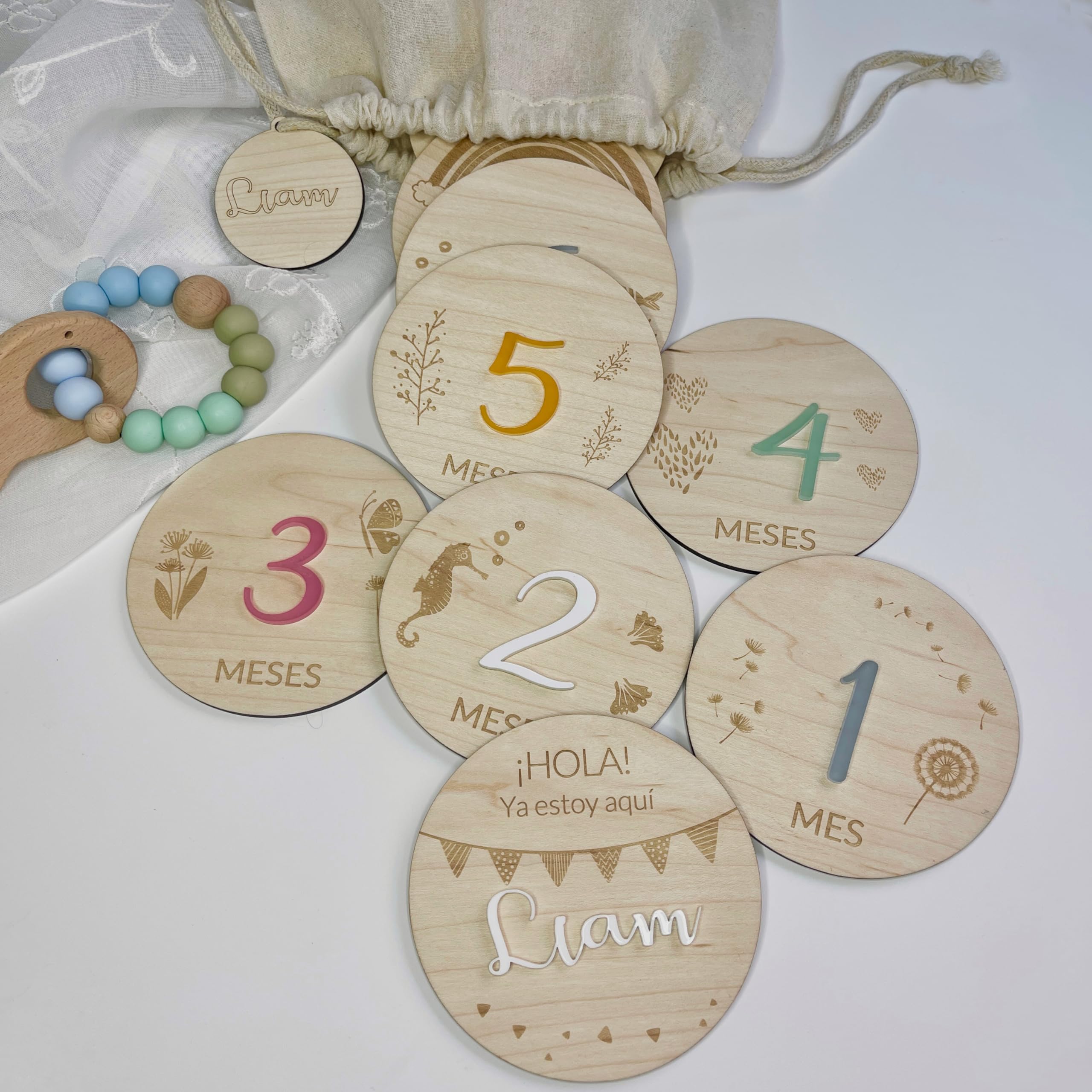 Qukimax® Cumplemes Personalizado de Madera Natural | En castellano, català, valencià, galego, Placas cumple mes, Regalo bebé, Recién nacido