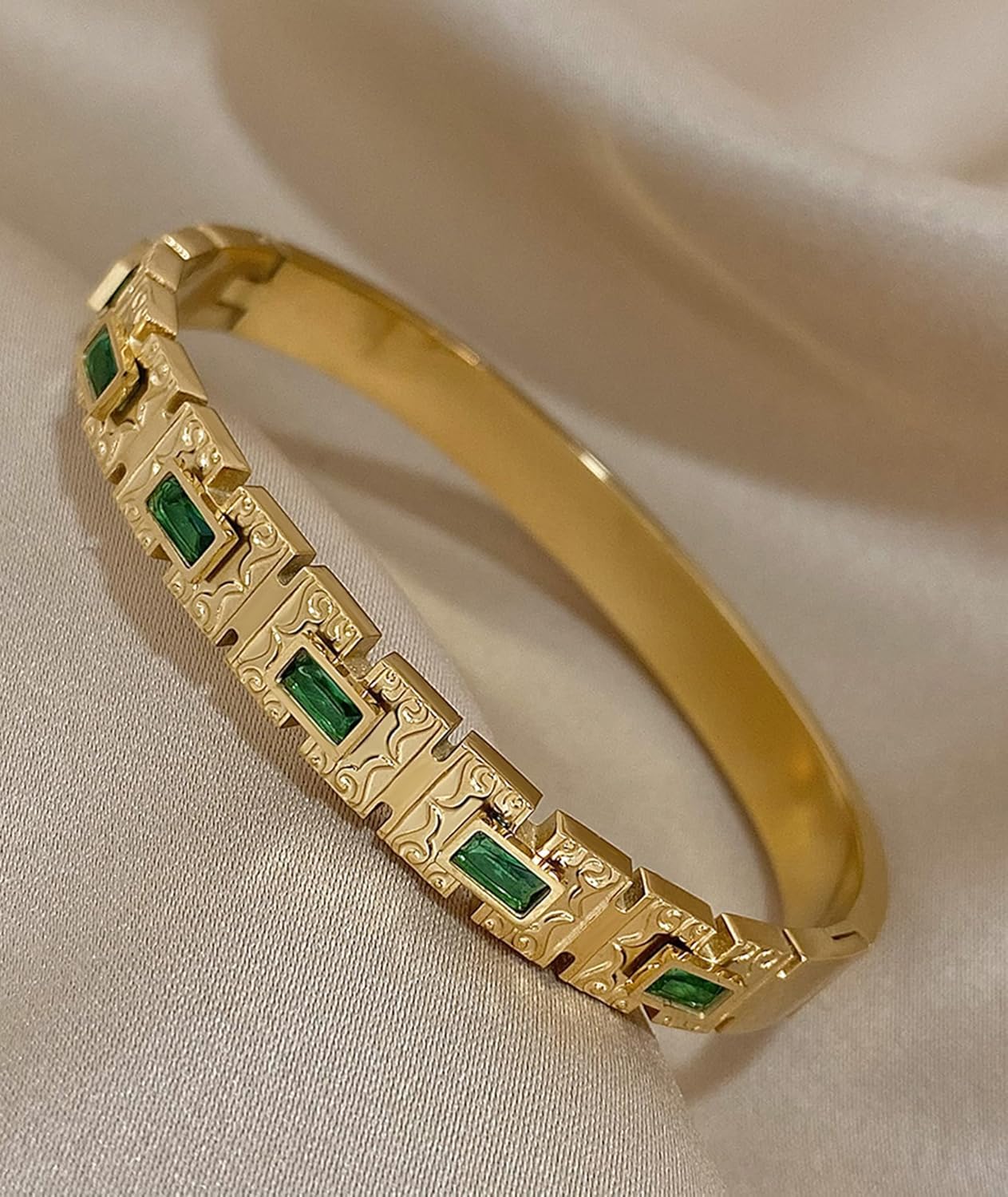 hotoo Vintage Gold Bangle Bracelets for Women Stackable Cuff Bracelet Christmas - Image 4