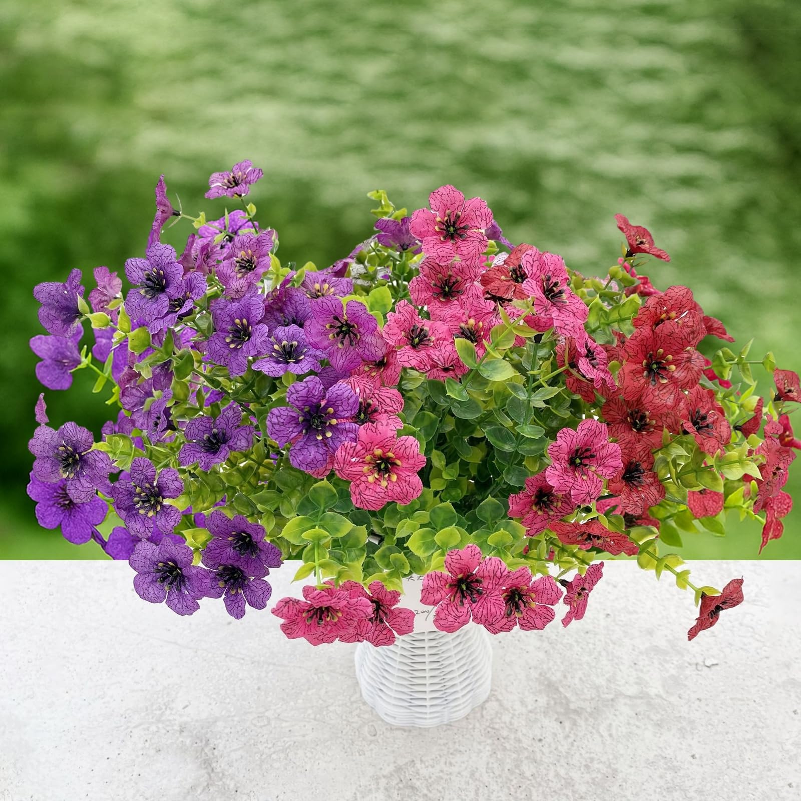 Générique 18 pièces de Fleurs artificielles en Soie d’Eucalyptus, Bouquet décoratif aux Tons Rouge, Violet, Jaune et Automne, tiges de 14,2 Pouces, pour Maison et extérieur, sans Entretien