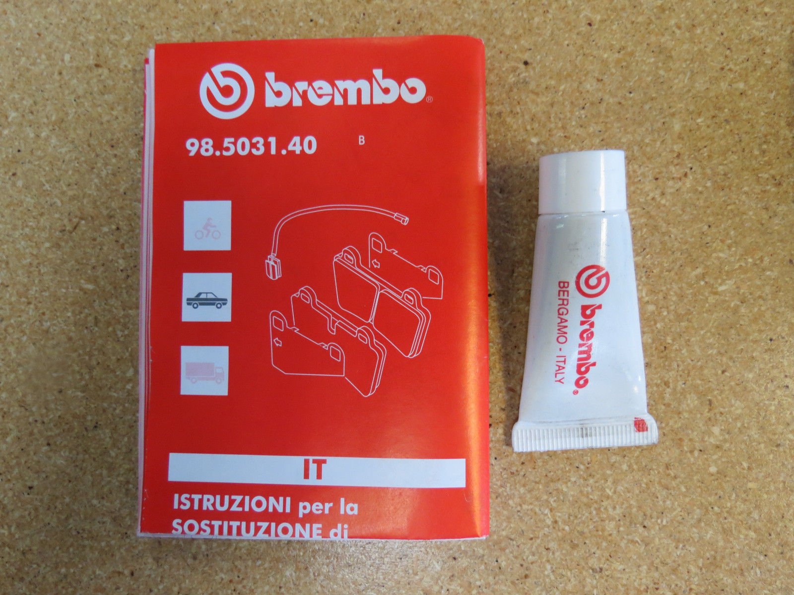 Jeep Grand Cherokee SRT Brembo Front & Rear Brake Pads Mopar OEM Buy