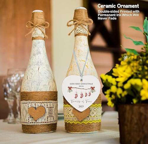 Miniatura 8 de ZVMIS Adorno navideño en forma de corazón 2025, nuestra primera Navidad como familia de cuatro adornos de cerámica, regalo de corazón para nuevos