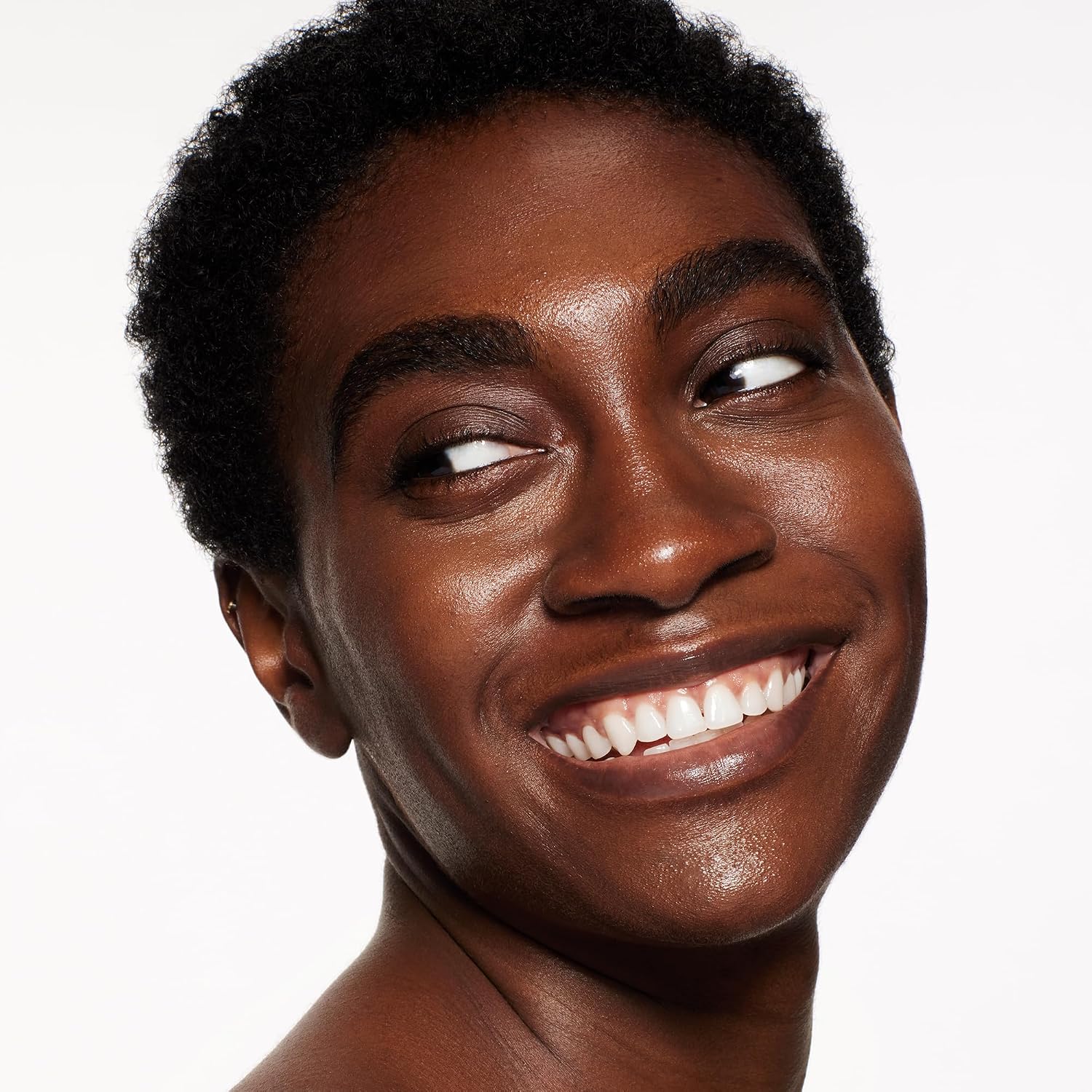 Shiseido RevitalEssence Skin Glow Foundation SPF 30 - Buildable, Medium Coverage - 24-HR Hydration & 12-HR Wear - Transfer, Crease & Fade Resistant - Non-Comedogenic - All Skin Types