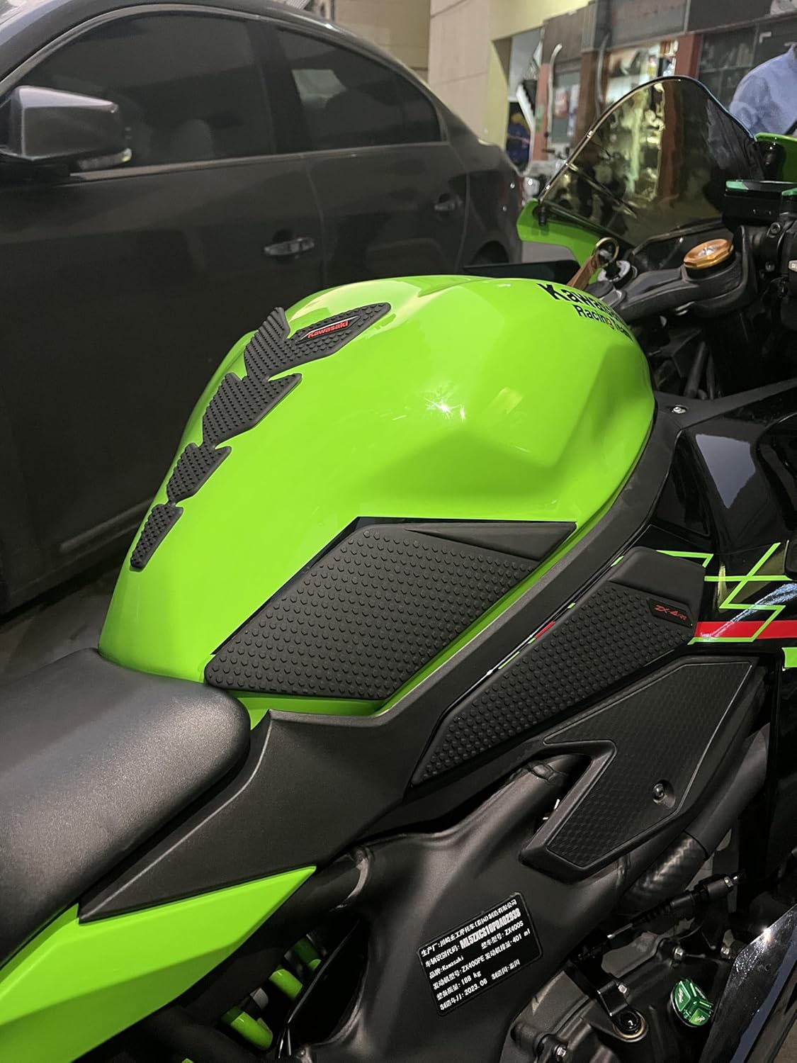 Motorcycle Tank Grip Pads for KA-WASAKI ZX4R ZX4RR zx-4r se NINIA-4R Protector Sticker Tank Traction Pad Side (4RR-Logo)