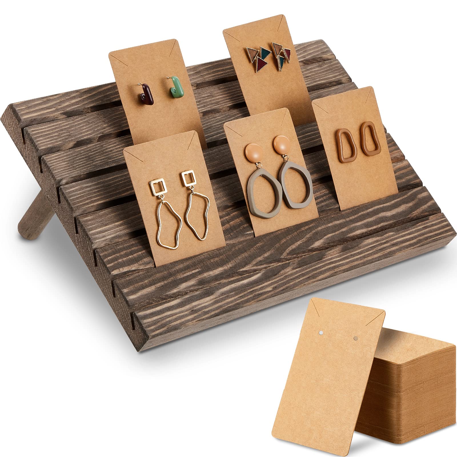 Présentoir photos et bijoux en bois pour créer une ambiance bohème lors de vos événements