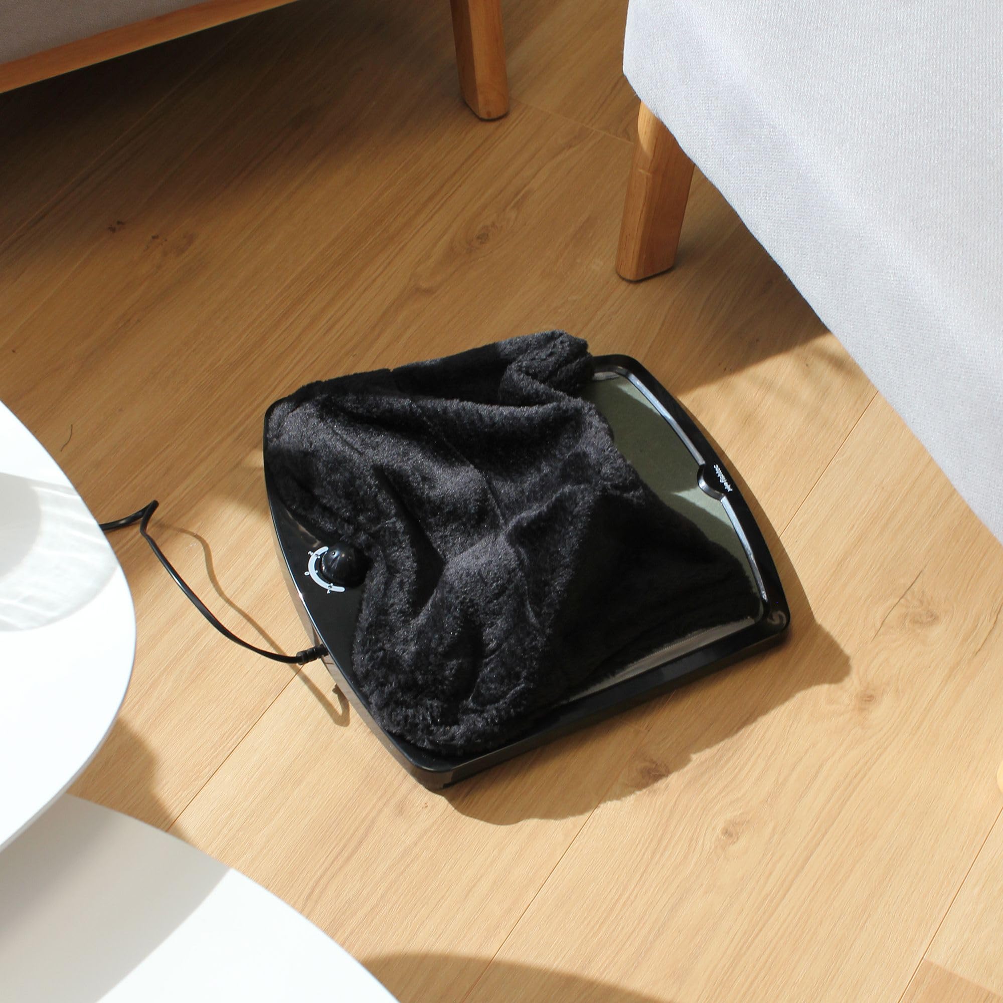 FISHTEC Chauffe Pieds Chauffant Électrique - Chancelière avec Thermostat, 2 Niveaux de Température Maintien vos au Chaud en mn Housse Lavable machine Noir