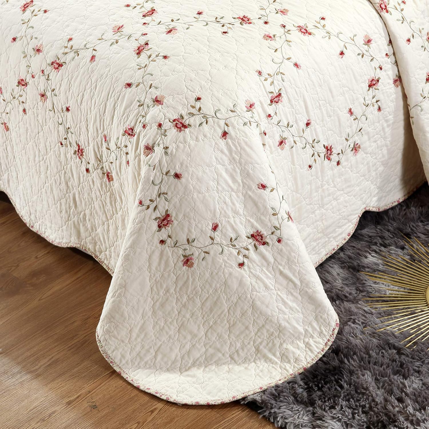 3 Piece Cotton Quilt Bedspreads Queen Size Elegant Floral Embroidered Soft Lightweight Cotton Coverlet,1 Quilt and 2 Shams