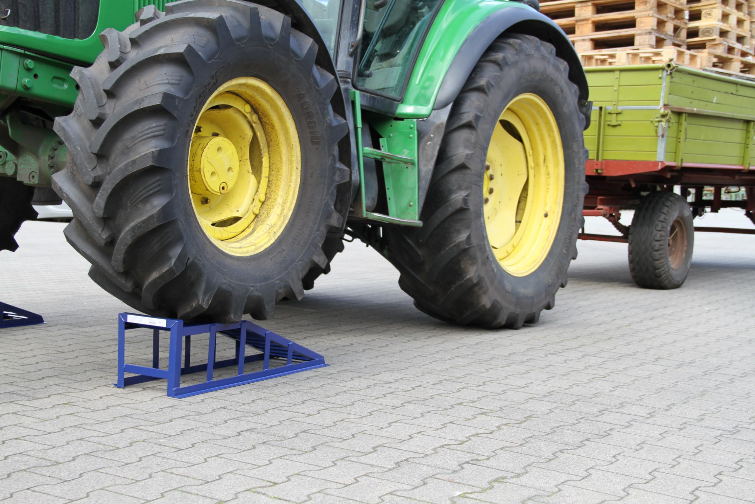 Auffahrrampe Wohnmobile Transporter 2 Stück pro Paar 2000 kg extra breit 265er