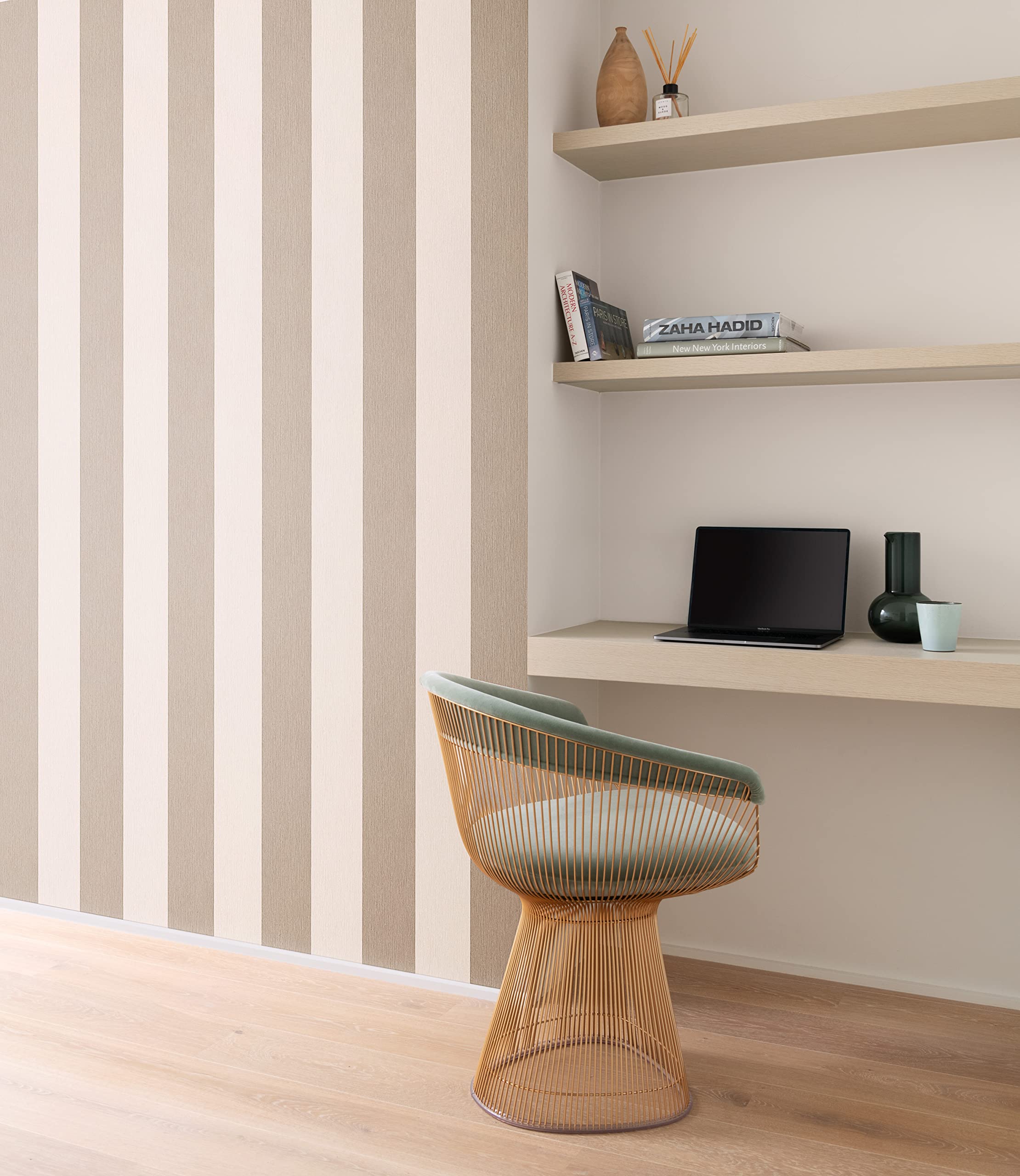 Rasch Carta da parati 844016 – Carta da parati in tessuto non tessuto con strisce in beige e bianco crema della collezione Perfecto VI – 10,05 m x 0,53 m (lunghezza x larghezza)