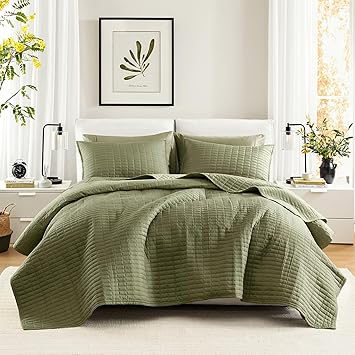 Comfort Spaces Twin Quilt Set Modern Reversible Plaid Coverlet Twin Bedding Set Cozy Quilted Winter Layer, All Season Lightweight Soft Twin Size Quilt, Kienna, Twin/Twin XL Olive Green 2 Piece