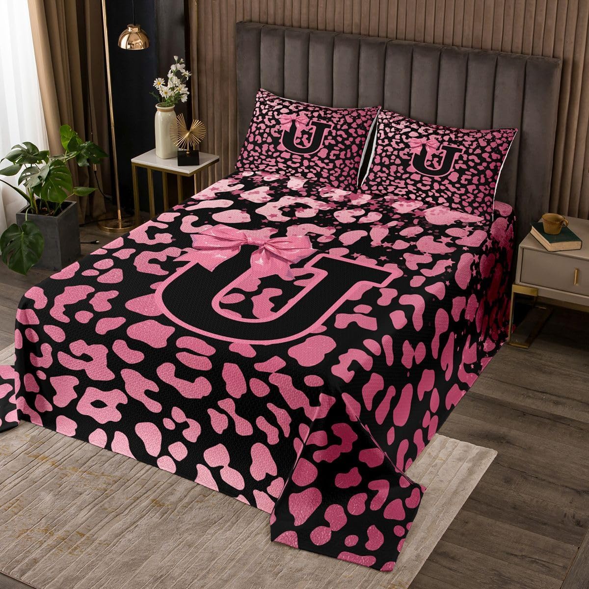 jejeloiu Initial Letter O Bedspread 3 Pieces Queen Size Leopard Bowknot Coverlet Set Soft Cozy Pink Black Glitter Bow Lightweight Quilted Coverlet for All Season with 2 Pillowcases