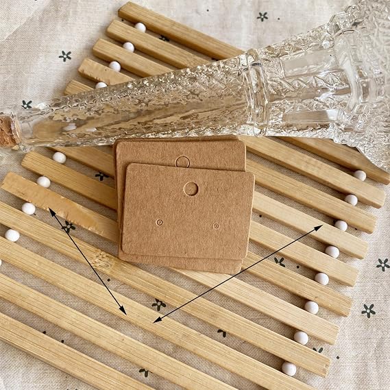 200 Pcs Earring Cards,Kraft Paper Earrings Tags Earring Card,Blank Paper Cards,1.77x1.26 Inches Earring Card Holder Set,Jewelry Display Cards for Selling, Hanging Earring, Jewelry,DIY Crafts, Retail