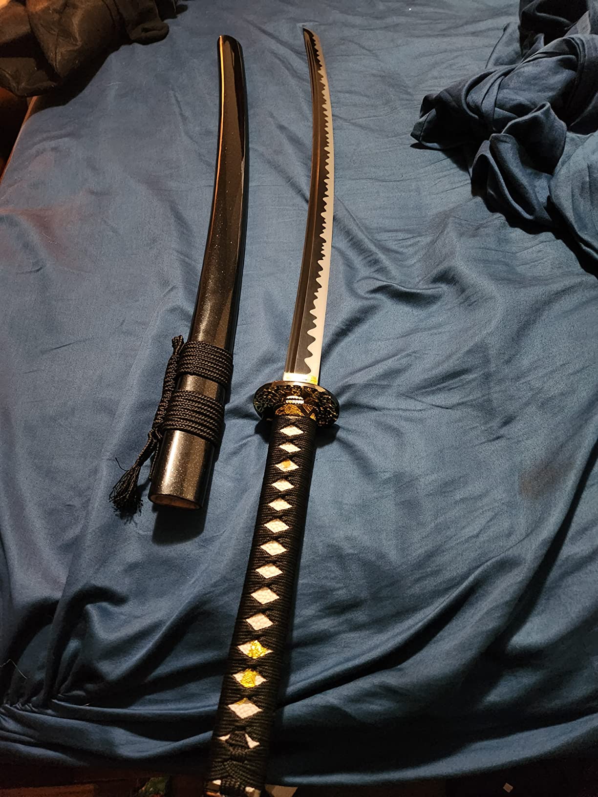 1095 steel-Handmade Japanese samurai sword with black Scabbard photo review