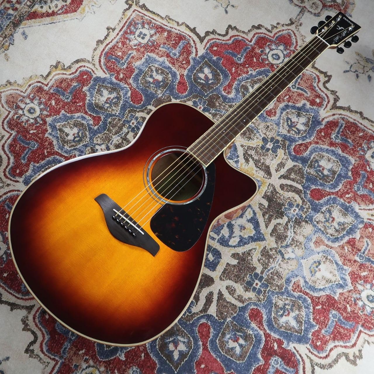 Amazon.co.jp: YAMAHA FSX825C BS(ブラウンサンバースト