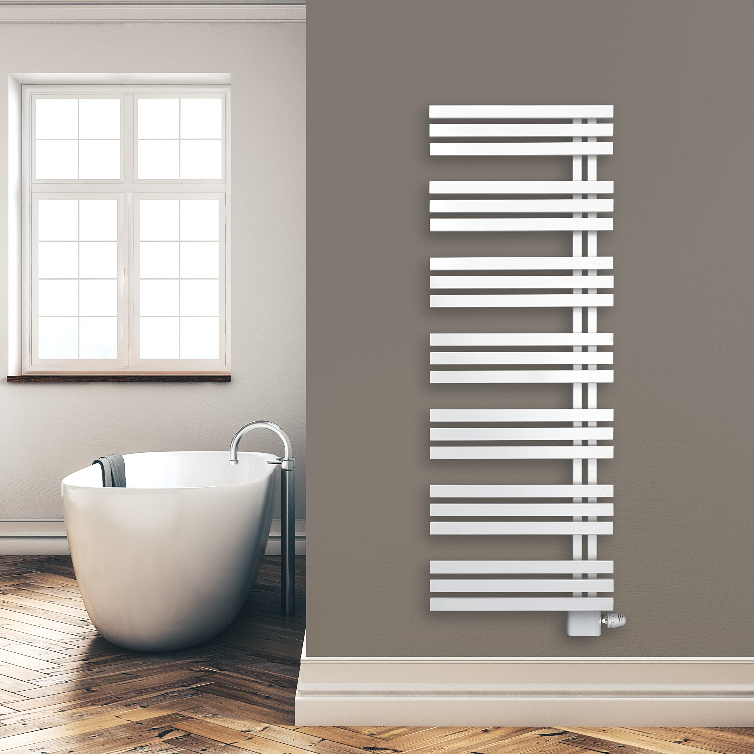Design Badheizkörper Paneel mit Anschluss links oder rechts | Heizkörper mit versetztem Mittelanschluss (1600 x 600, Weiß) (588 Watt nach EN442)