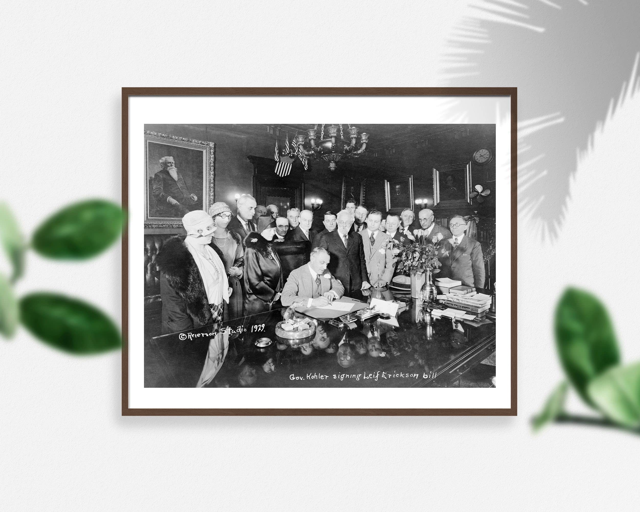 Amazon.com: 1929 photo Gov. Kohler signing Leif Erickson bill . Group  gathered around Gov g3: Photographs
