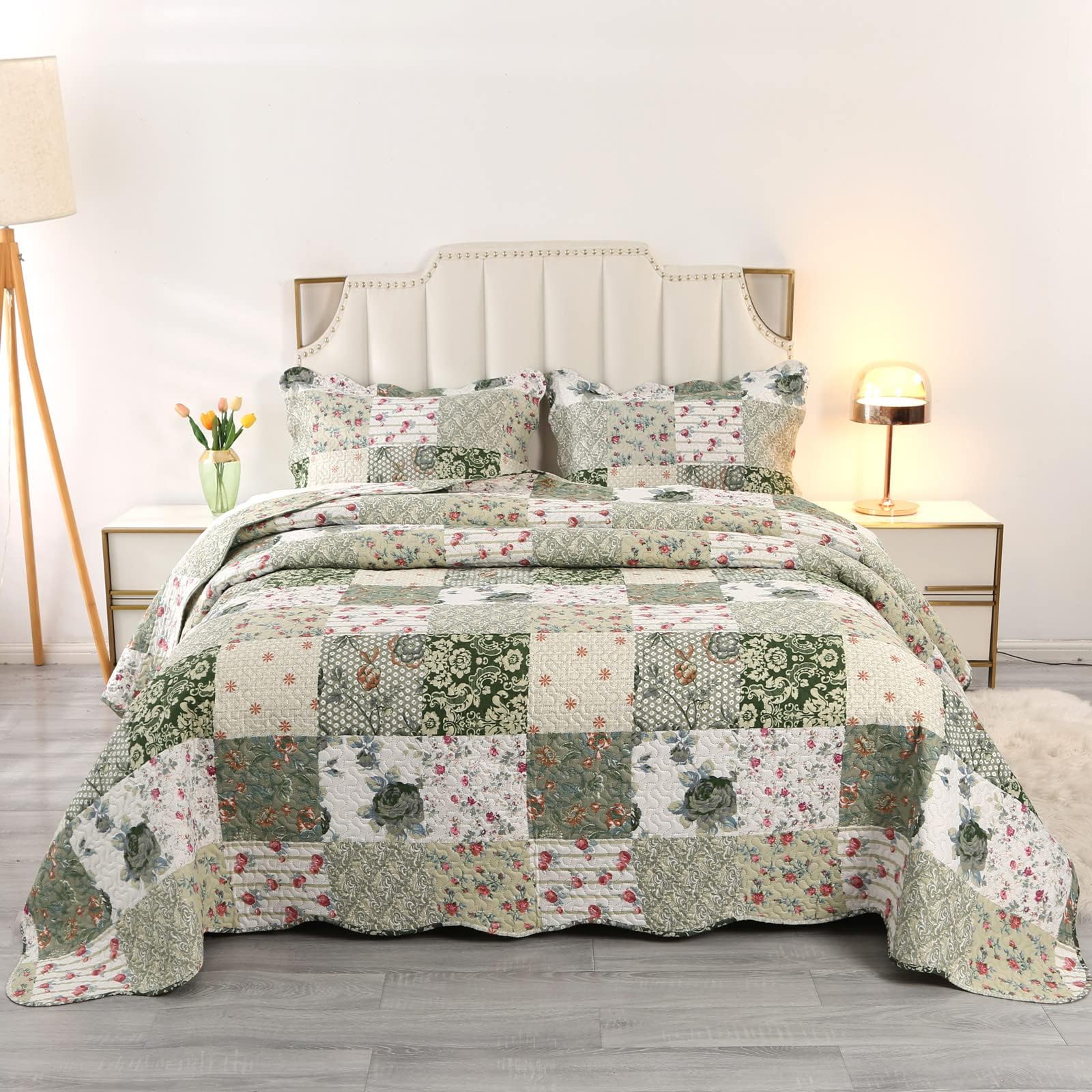 Qucover Green Floral Patchwork Bedspread King Size, Soft Lightweight Breathable Polyester Ultrasonic Quilting Bedspread Coverlet Set with 2 Pillow Shams, 230x260cm