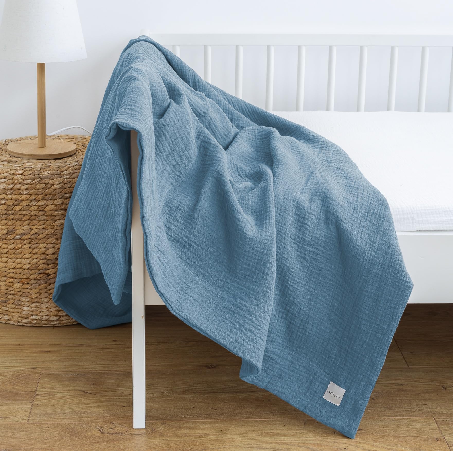 LOOLAY Musselin Decke 120 x 120 cm – 2 lagig aus 100 % Europäische Bio Baumwolle – Atmungsaktiv und Leicht – Weiche Decke für Frühling, Sommer und Herbst – Hautfreundlich und Schnell Trocknend, Blau