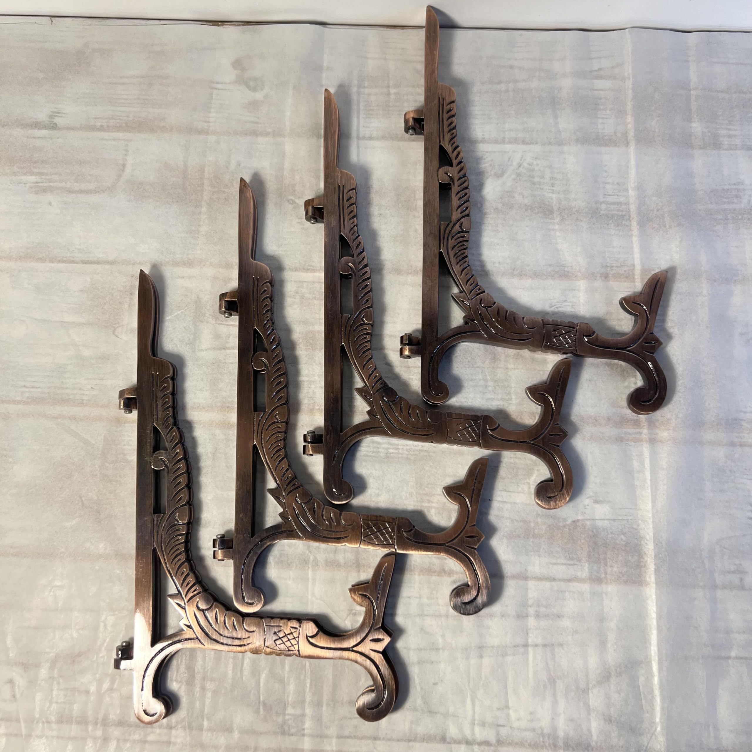 Thorness Juego de 4 caballetes de metal grandes de 10 pulgadas, acabado de cobre antiguo, soporte para platos, soporte de exhibición, soportes de marco de metal para fotos, platos decorativos, 25 cm