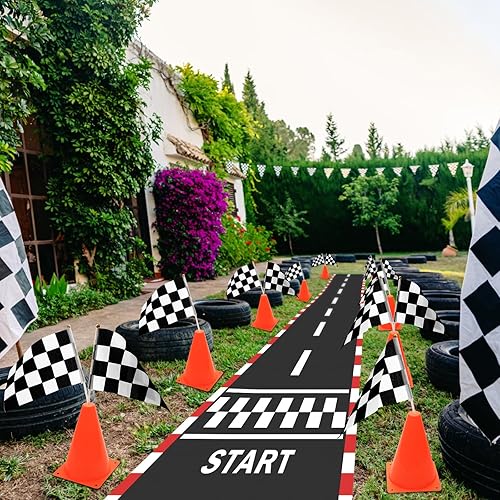 Miniatura 5 de AHIER Juego de 38 conos de tráfico y banderas de carreras  12 conos de plástico con agujero, 24 banderas a cuadros con palos, corredor de pista de