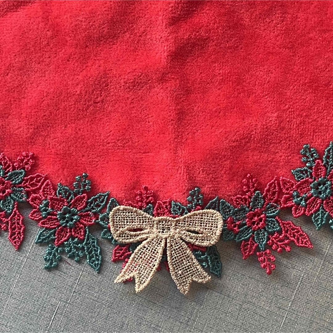 Amazon | 近沢レース シーズンタオルハンカチ クリスマスリース