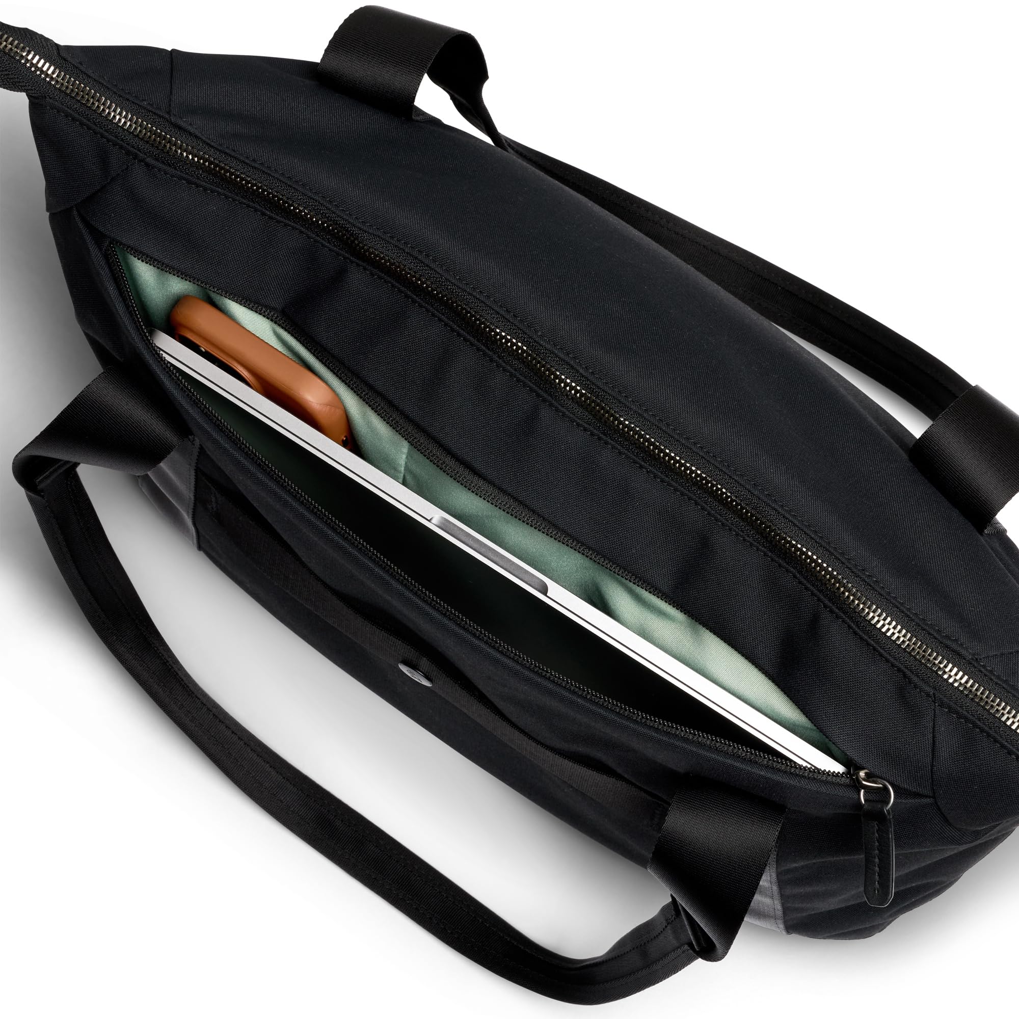 Bellroy Classic Getaway Bag, Bolso tote de viaje 15 pulgadas - Black | Bolso tote de viaje de fin de semana con organización interna y funda trasera para portátil de 15 pulgadas
