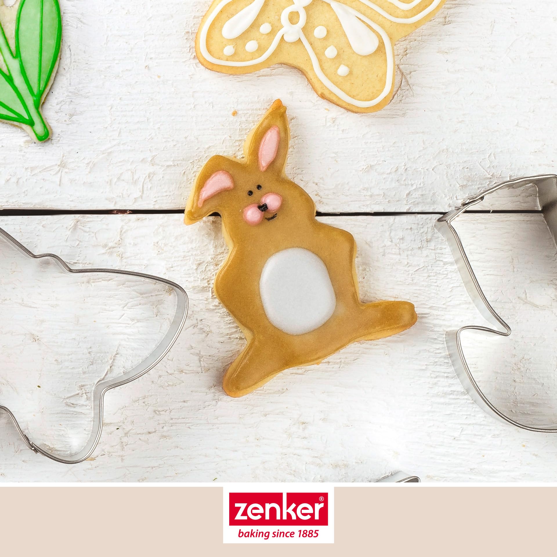 Zenker Mini Backset Ostern 4er-Set – Ideal für Kreative Osterbäckerei – Kleine Teigrolle, Kastenform klein & Zwei Ausstecher mit Ostermotiven – Kinder Backutensilien Backzubehör