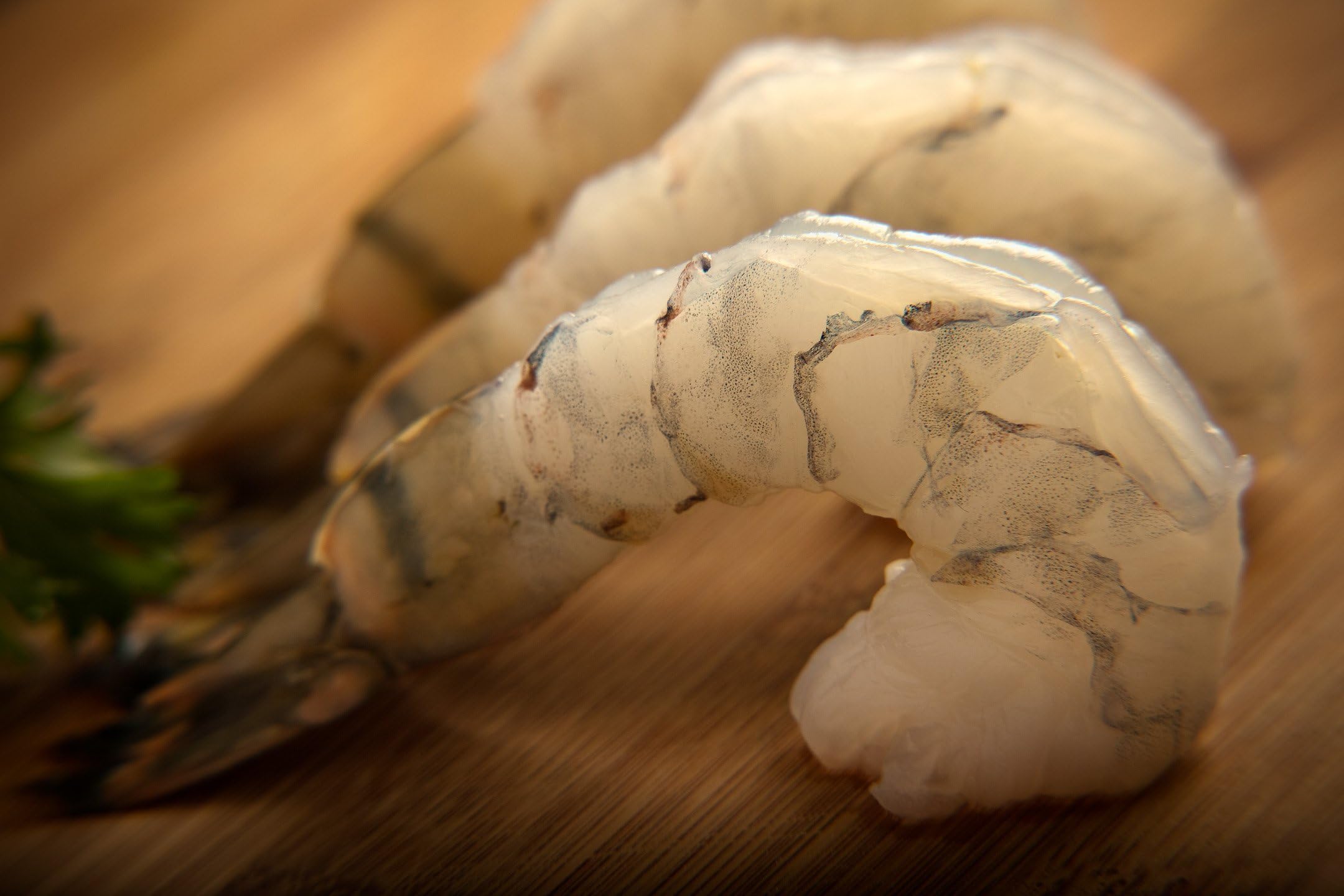 Colossal Shrimp, Tail on, 16-20 per lb. - 1 (2 lb.) Pack - By Rastelli Direct