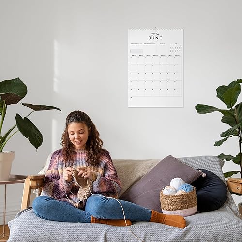 Miniatura 6 de Clever Fox Calendario de pared 2024-2025  Calendario vertical de 24 meses con líneas para 24-25  Calendario anual y mensual de papel para