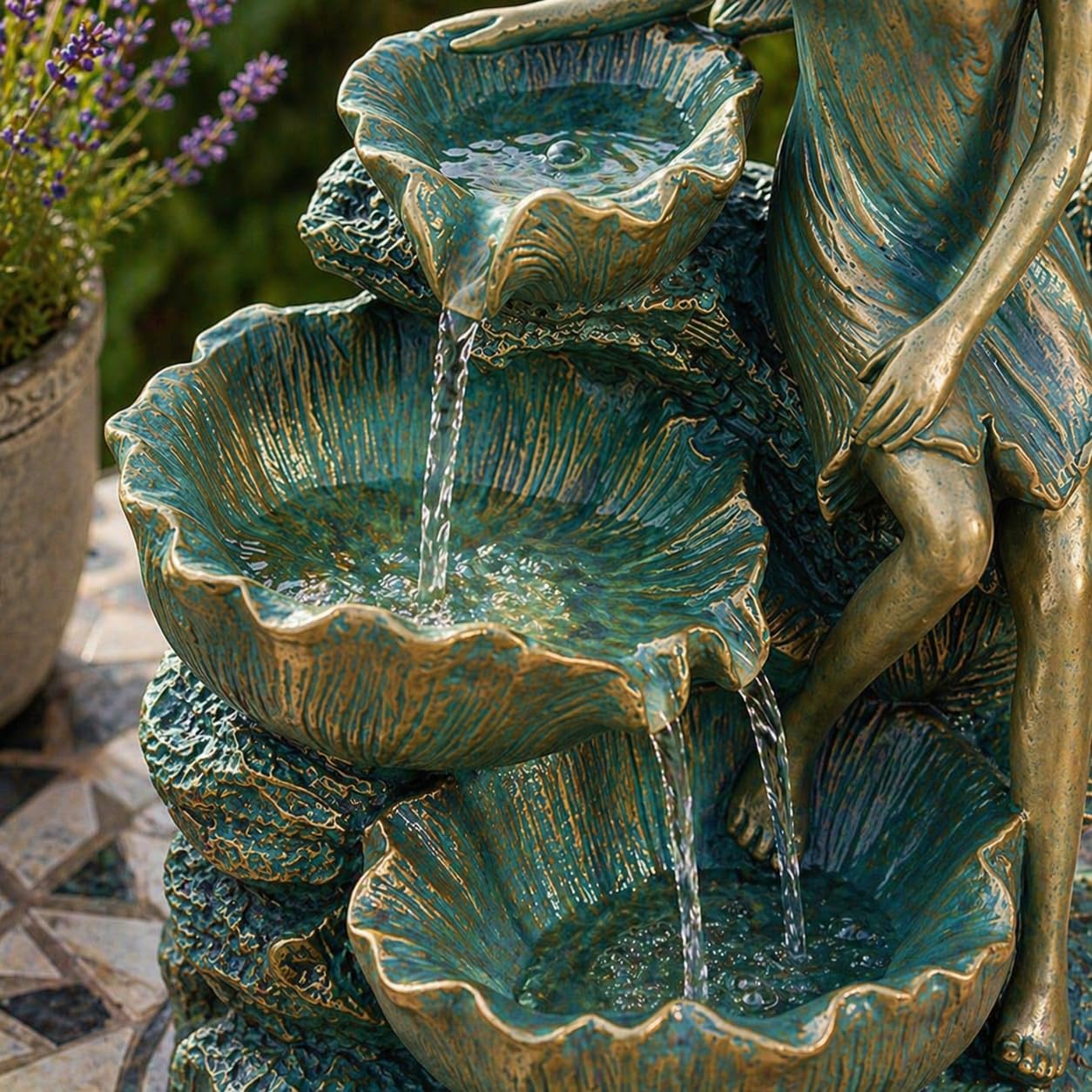 Festive Lights Fontaine LED solaire de 41 cm en forme de fée avec cascade, fontaine solaire pour jardin, intérieur et extérieur, fontaine solaire pour l’extérieur, fontaine de jardin en bronze