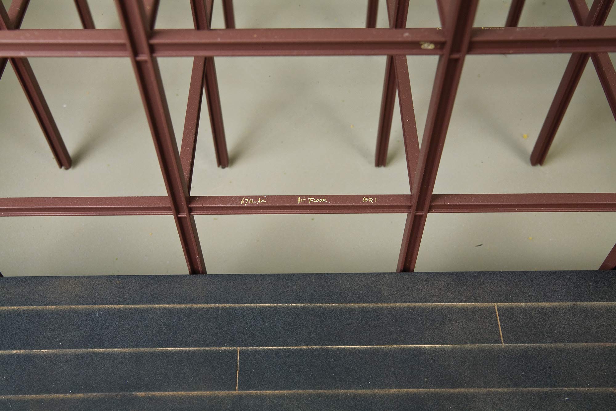 Walthers Skyscraper Construction Site Kit, 8-5/8 X 10-9/16 X 5-3/4" 21.9 X 26.8 X 14.6cm, Multi, (933-3761) - Image 2